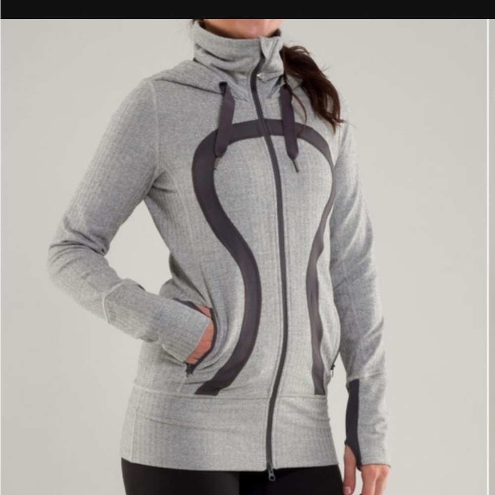 Lululemon Gray and Black Zip-Up Jacket super soft extra long thumb holes